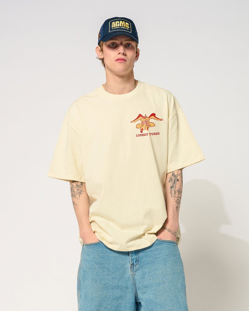 Wile E Coyote Oversized Graphic T-Shirt - Looney Tunes Unisex 100% Combed Cotton Tee